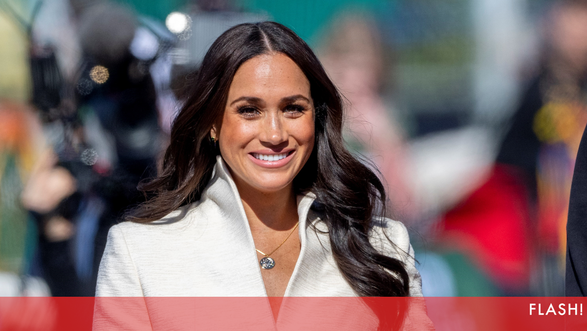 De novo sozinha, Meghan Markle mostra-se feliz no 'babyshower' de amiga empresária