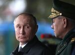 Vladimir Putin e o ministro da Defesa, Sergei Shoigu