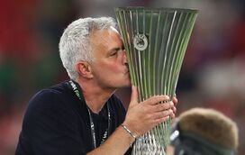 Mulher de José Mourinho faz rara aparição para testemunhar nova conquista europeia do Special One