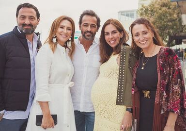 Depois do susto de saúde, as férias de Gonçalo Diniz em famíla -  Celebridades - FLASH!