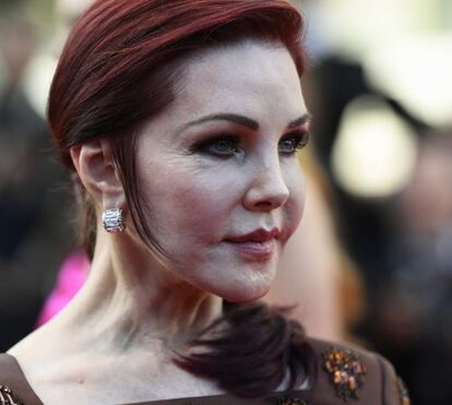 Antestreia de 'Elvis' em Cannes causa furor. Até a viúva do rei do rock desfilou pela passadeira vermelha