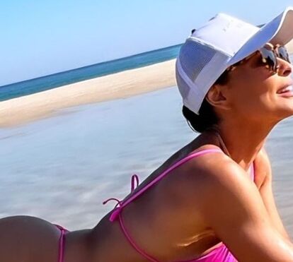 As curvas estonteantes de Juliana Paes