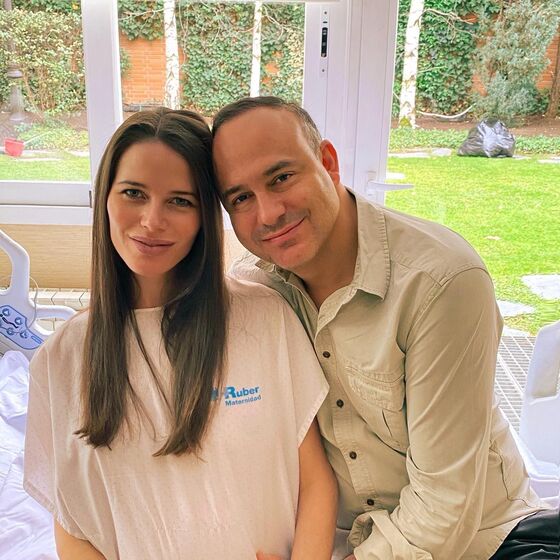 Vicente Calderón, Mónica Sada