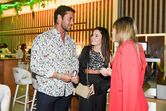 Francisco Macau e a namorada, Sara, no Warm Up Summer FLASH! no Sky Valley Villamoura 
