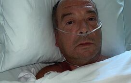 Carlos Carreiras internado após ter desmaiado 3 vezes e ter perdido sangue depois de ter sido infetado com covid-19