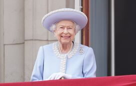 Do casamento às traições, dos escândalos à fortuna: as 17 perguntas incómodas sobre a vida mais secreta da Rainha Isabel II às quais damos resposta