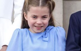 Princesa Charlotte usa vestido de marca portuguesa no Jubileu da rainha Isabel II