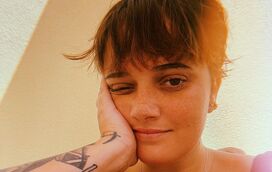 Carolina Deslandes celebra 10 anos sem álcool nem drogas: "Amo-te Kiko"