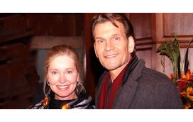 "Dá-me conselhos!" Viúva de Patrick Swayze garante que fala com o espírito do marido