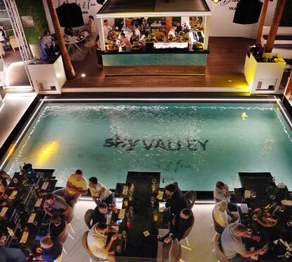 Algarve já está a bombar! Sky Valley Vilamoura abre portas em clima de futebol 
