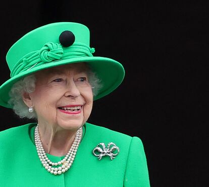A mulher que guardou os segredos da rainha Isabel II quebra silêncio