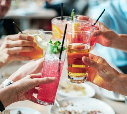 Viva ao calor! Conheça os melhores coktails para se refrescar neste verão