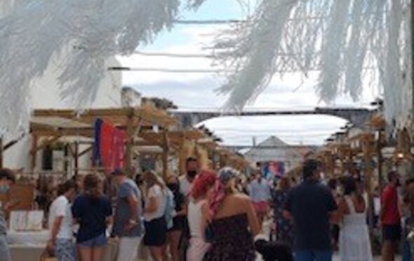 The Spot Market Comporta