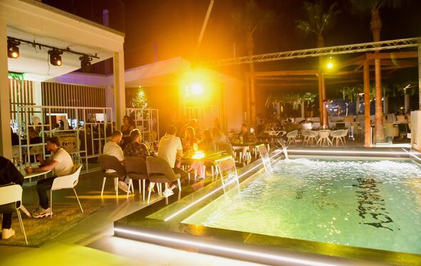 Warm Up Summer FLASH! no Sky Valley Villamoura 