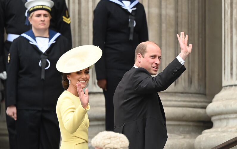 Harry e Meghan de volta junto da família real britânica na Missa do Jubileu de Platina de Isabel II