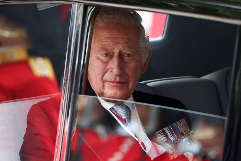 Harry e Meghan de volta junto da família real britânica na Missa do Jubileu de Platina de Isabel II