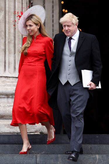 Harry e Meghan de volta junto da família real britânica na Missa do Jubileu de Platina de Isabel II