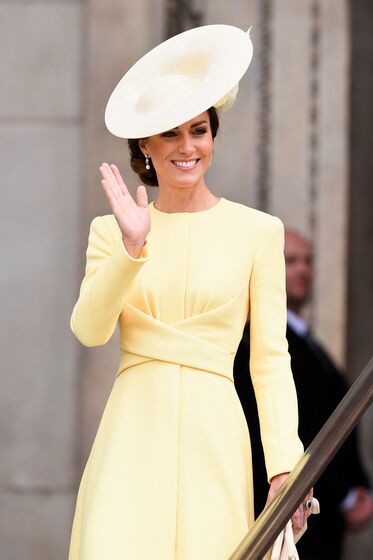 Harry e Meghan de volta junto da família real britânica na Missa do Jubileu de Platina de Isabel II