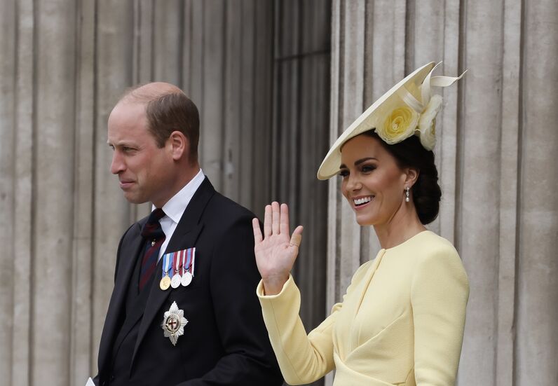 Harry e Meghan de volta junto da família real britânica na Missa do Jubileu de Platina de Isabel II
