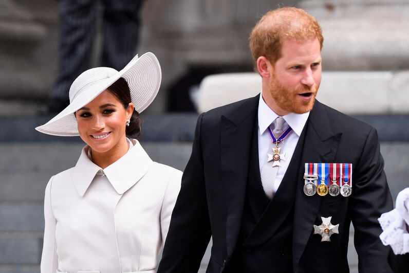 Harry e Meghan de volta junto da família real britânica na Missa do Jubileu de Platina de Isabel II