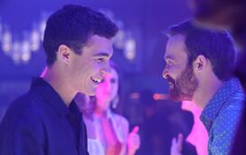 São só ciúmes! Namorada de ator da TVI prefere vê-lo aos beijos com homens