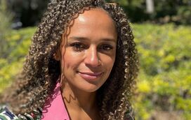 Depois do desfile de luxo, Isabel dos Santos mostra-se de luto em Barcelona, a rezar pela memória do pai