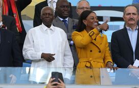 Princesas de Angola derrotadas na Justiça espanhola. Tribunal diz que quem manda no corpo de Eduardo dos Santos não são as filhas Isabel e Tchizé mas, sim, outra mulher