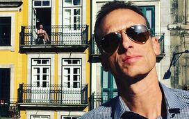 Jornalista José Carlos Araújo apanhado com novo amor em festival