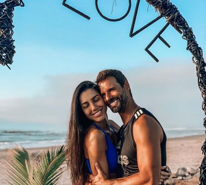 Pedro Guedes 'treina pontaria' e Kelly Baron confessa vontade de ser mãe muito em breve 