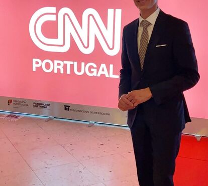 José Carlos Araújo apaixonado em noite de rock