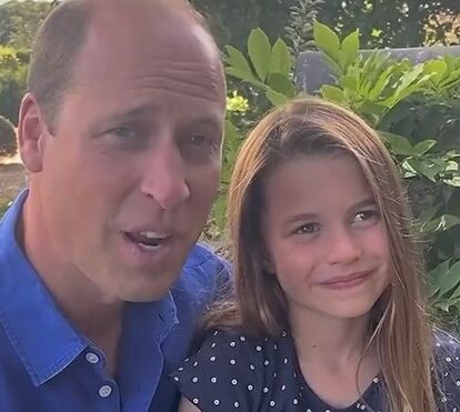 Princesa Charlotte junta-se ao pai para desejar boa sorte à equipa feminina inglesa no Euro