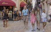 Leonor e Sofia com Letizia e Felipe VI