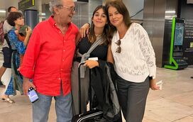 O momento da partida da filha de Carlos Cruz e Raquel Rocheta para o Brasil