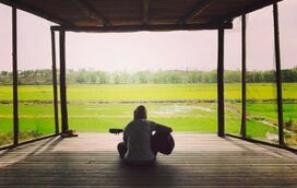 Todos os ricos que brincam com Madonna aos pobrezinhos na Comporta