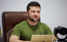 "Foi um ano de dor, tristeza, fé e união": Zelensky assinala primeiro aniversário da guerra