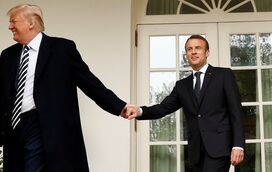 Top secret: Vida sexual de Emmanuel Macron na secretária de Donald Trump. O que é fofoca e o que é fetiche...