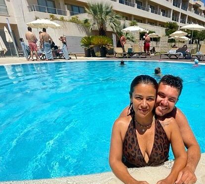 O Algarve ainda é o que era. O regresso dos famosos às praias depois de dois anos sem conseguir bronzear