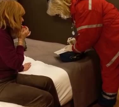 Judite Sousa responde a Nuno Santos com vídeo não autorizado, a receber assistência médica na Ucrânia