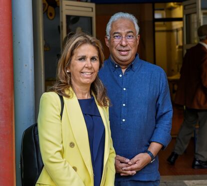 Na hora da despedida, António Costa emociona-se ao falar da mulher: 'Muitos sacrifícios pessoais que passou ao longo destes oito anos'
