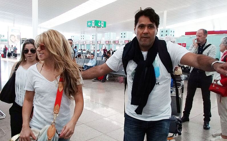Shakira com o irmão Tonino