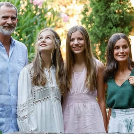 Rei Felipe, Letizia, Leonor e Sofia