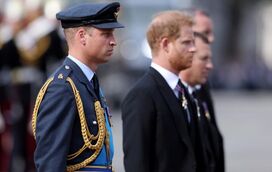 Fantasmas do passado. Príncipe William "muito emocionado e abalado" após caminhar atrás do caixão da avó Isabel II