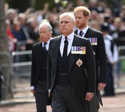 Príncipe Harry abre nova guerra em Inglaterra
