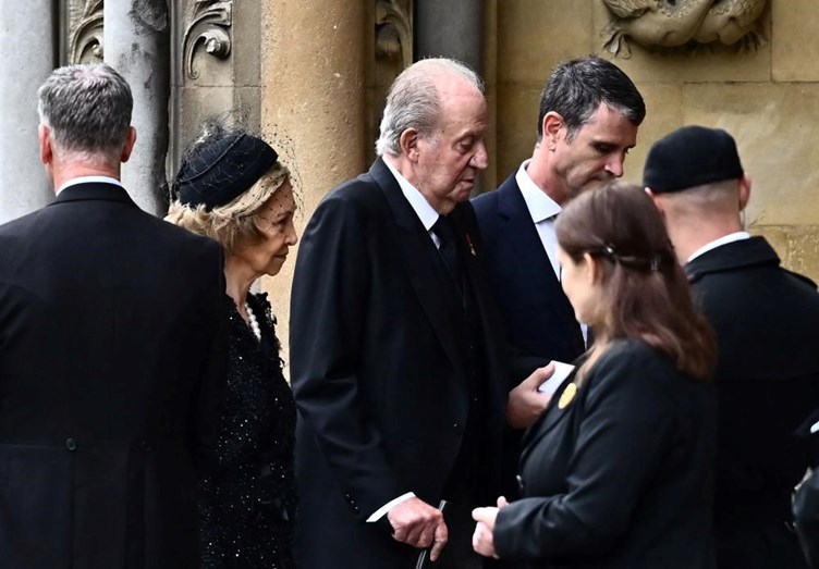 Família real espanhola, Juan Carlos, funeral Isabel II