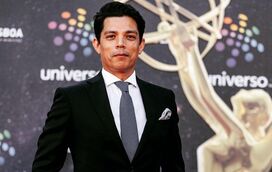 Filho de Palmeirim quer saber se Globo de Ouro do pai dá dinheiro!