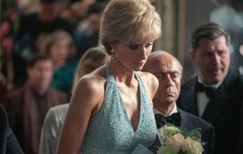 'The Crown', 'Elite' e a série de Tim Burton sobre a família Addams! Em novembro há boas razões para ficar colado ao ecrã