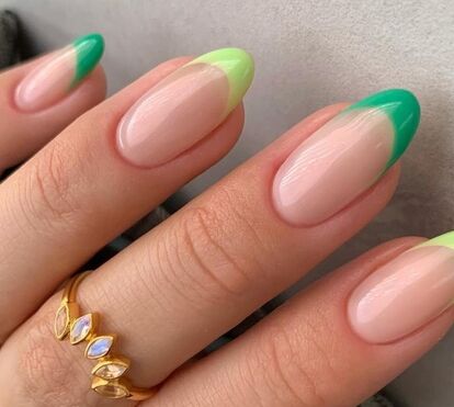 French manicure tradicional? Já era! Agora usa-se 'Fall French Nails'