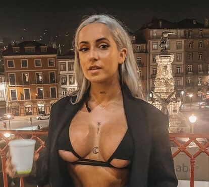 As fotos mais escaldantes da nova concorrente do 'Big Brother', Juliana Vieira