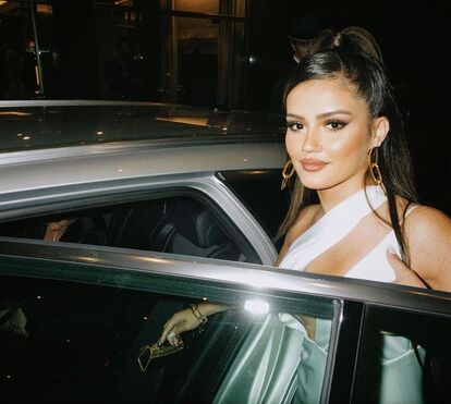 Catarina Rocha mostra-se ao lado do namorado