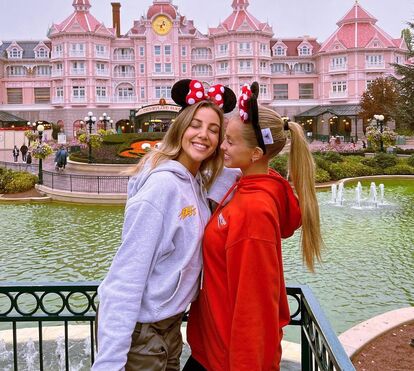 Margarida Corceiro e April Ivy unidas em Paris